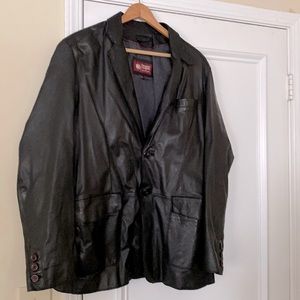 Men’s black leather suit jacket, size large.